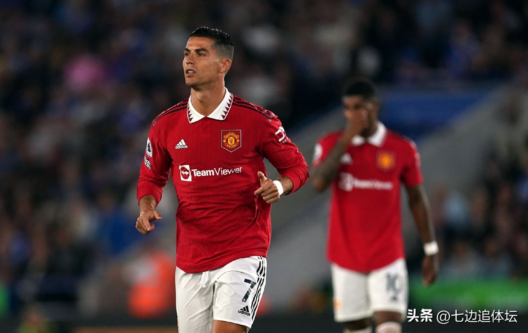 曼联3比0热刺c罗凌空抽射图片,曼联0-5利物浦c罗表现怎样