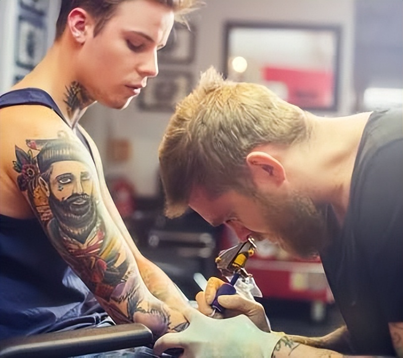 纹身到底是什么感觉,纹身是种什么样的感觉