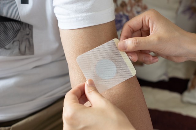 三伏贴不烫怎么回事,三伏贴到底是骗局还是良方