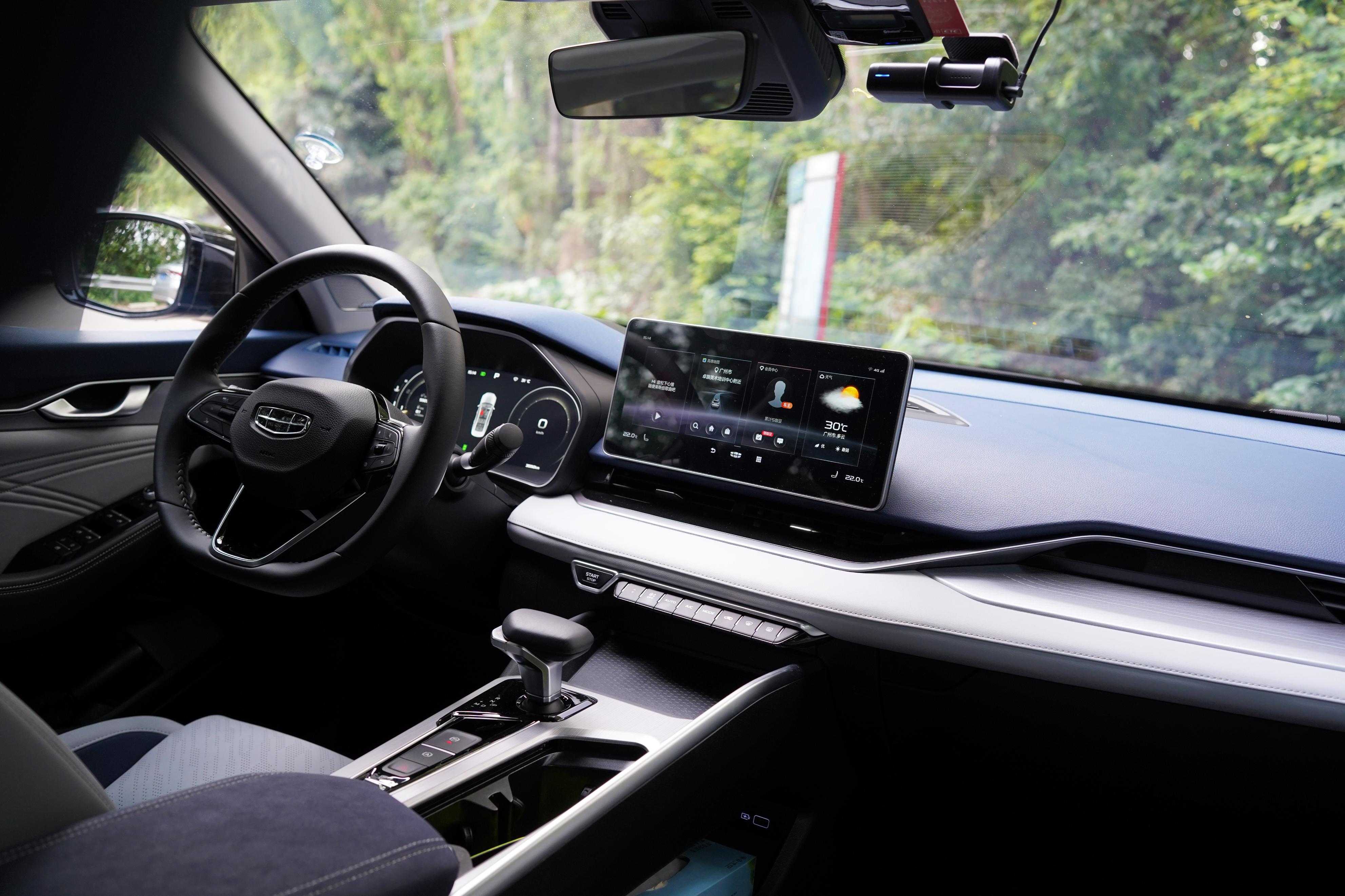 吉利2024星瑞试驾评测,吉利星瑞和沃尔沃s40