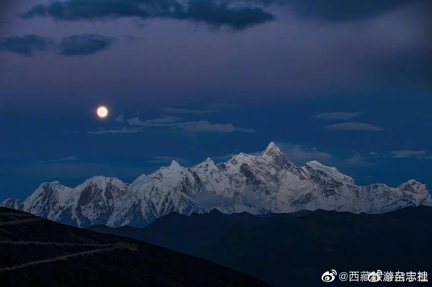 错过了十月的*藏西**，你就错过了这个星球最壮丽的秋色