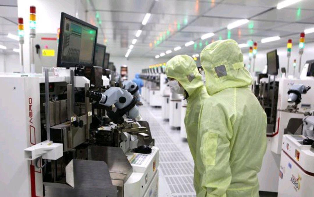 美国摊上事了!中国砍单,欧美巨头陷入困局,欧洲要求美国买单