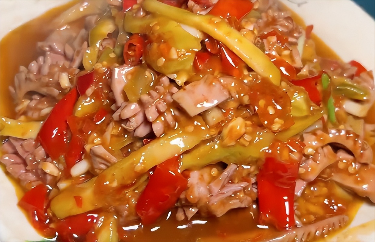 四川阿姨摆摊卖小吃,四川阿姨摆摊卖美食