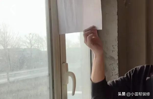 冬天窗户上怎么处理不漏风,断桥铝窗户关严了还是漏风