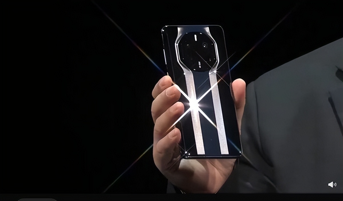 华为mate50保时捷现在还值得买吗,华为mate50保时捷降价规律