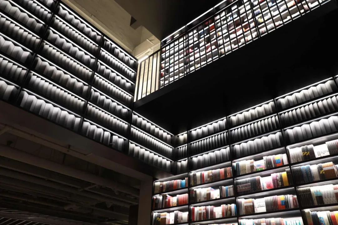 北京前门pageone24小时书店,王府井pageone书店