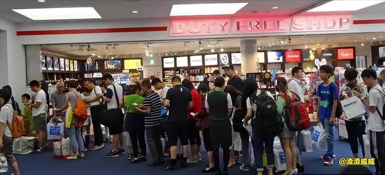 日本成为“低价之国”，看看那些人还会去日本“扫货”