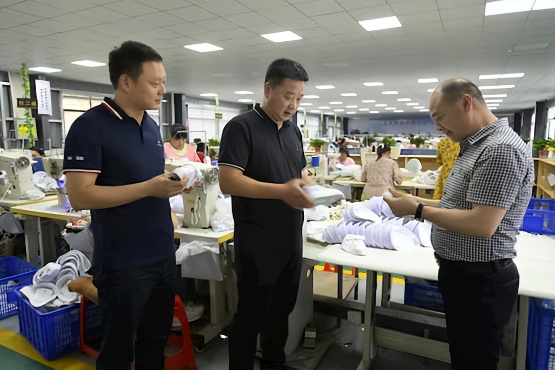 湖北省房县大木厂镇吸引在外打工“老板”返乡创业展鸿图