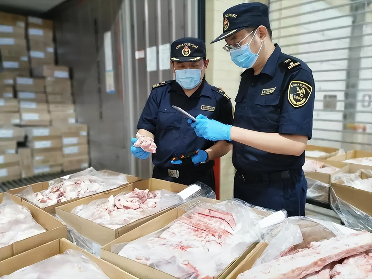 冰箱里面的肉放了多久就不能吃了,冰箱里的肉冻多久就不能吃