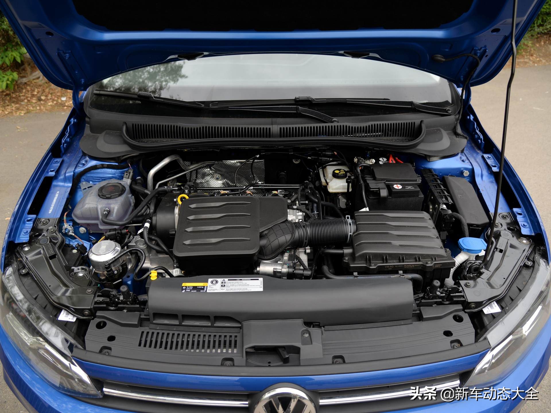 1.5排量价格9.28万元,10年大众polo二手车蓝色