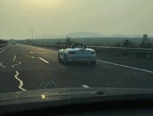 国际油价大涨段子,油价大涨有什么段子