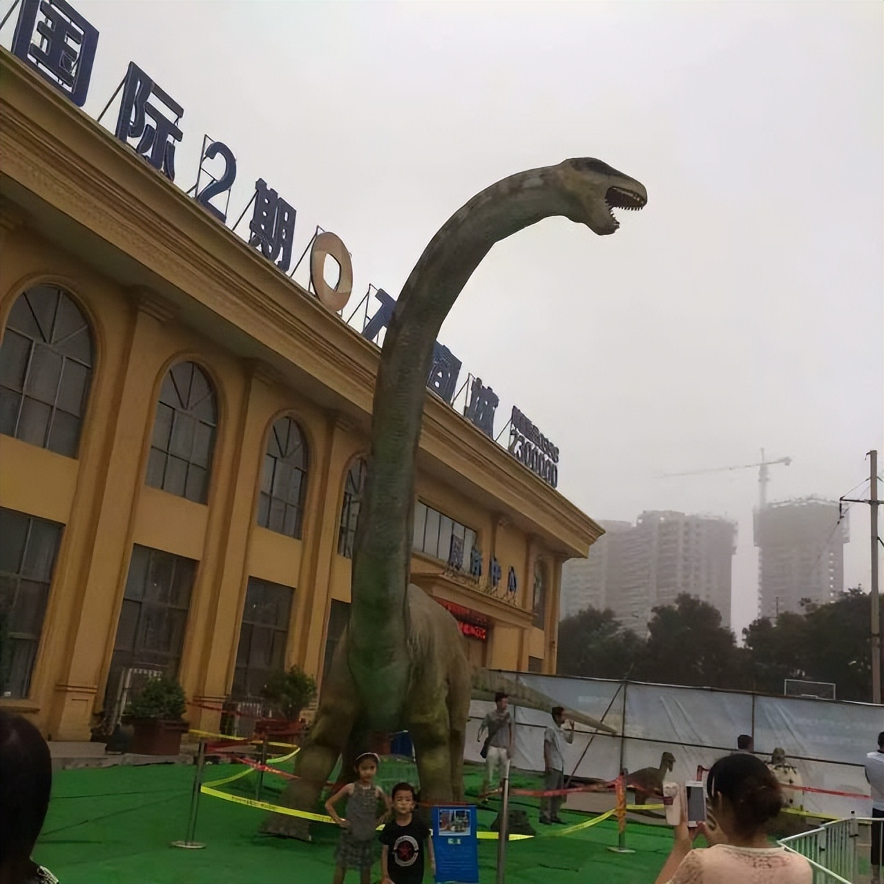 大型卡通恐龙模型,卡通恐龙模型夜光似鳄龙