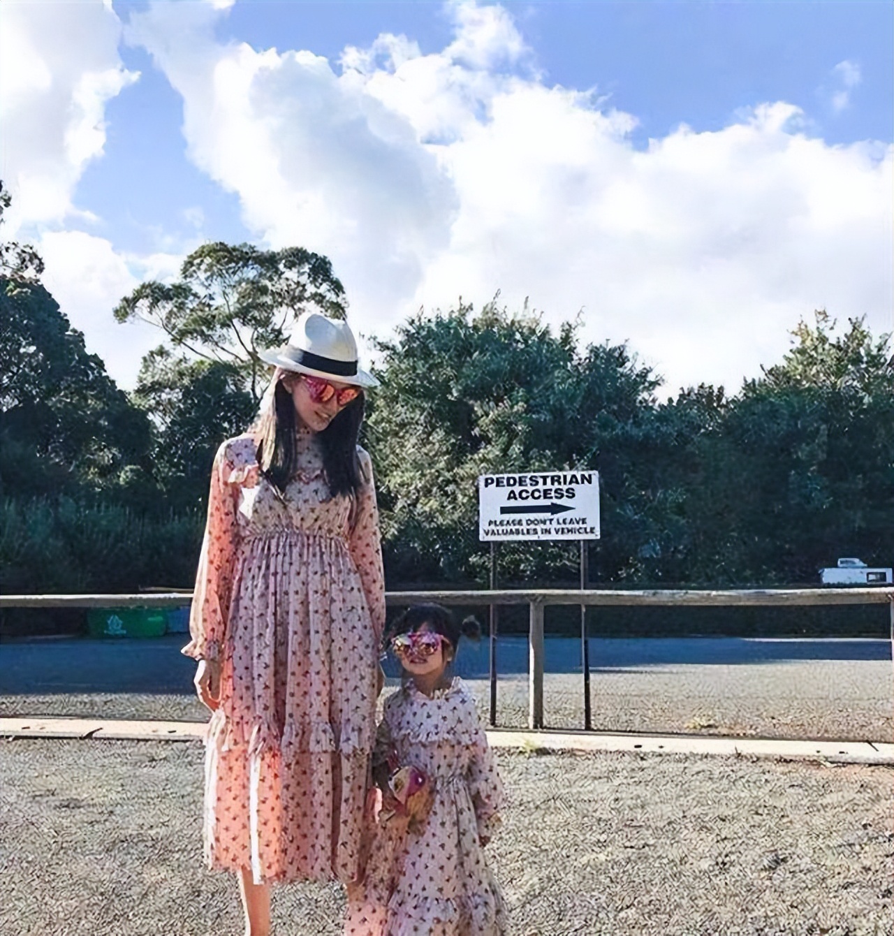 二十岁就当妈的女明星,最年轻当妈的女明星有哪些