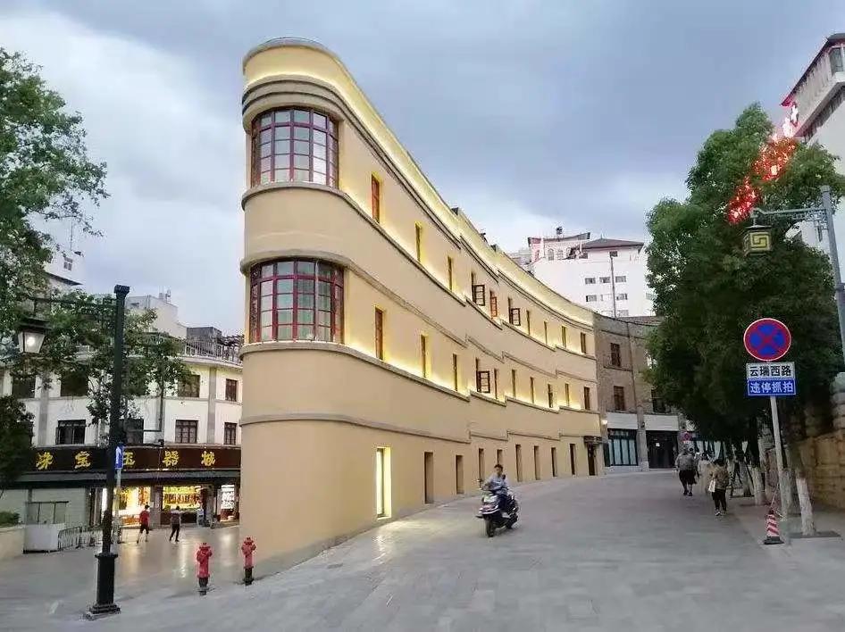 吃货们千万不要错过的昆明美食街,昆明翠湖公园附近美食街