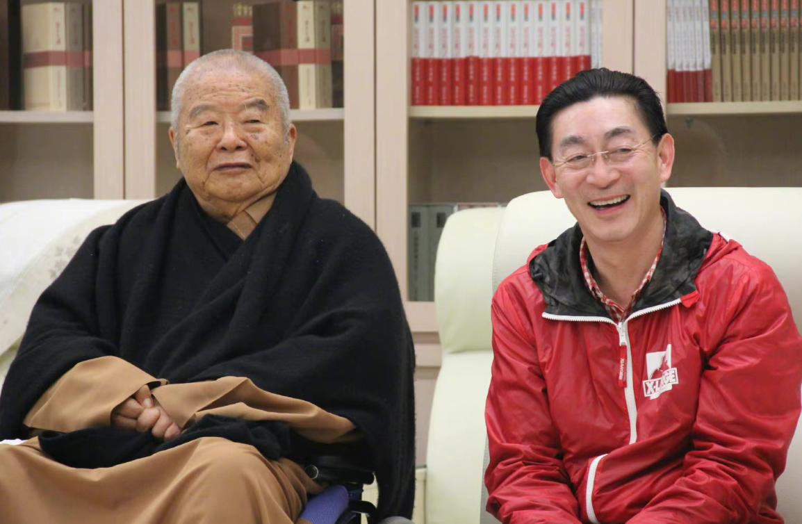 星云大师遗嘱公开视频,一路走好年轻人遗体告别