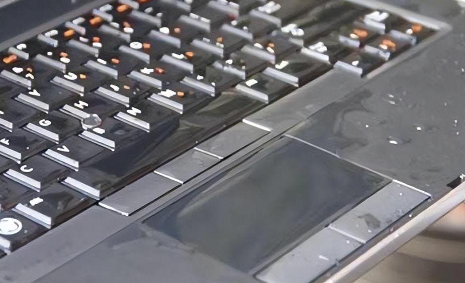 华硕电脑触摸板失灵怎么办,电脑进水触摸板失灵