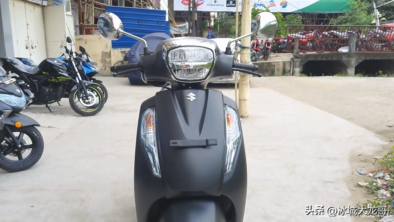 铃木平踏板250哪款好,铃木平踏踏板车全系列