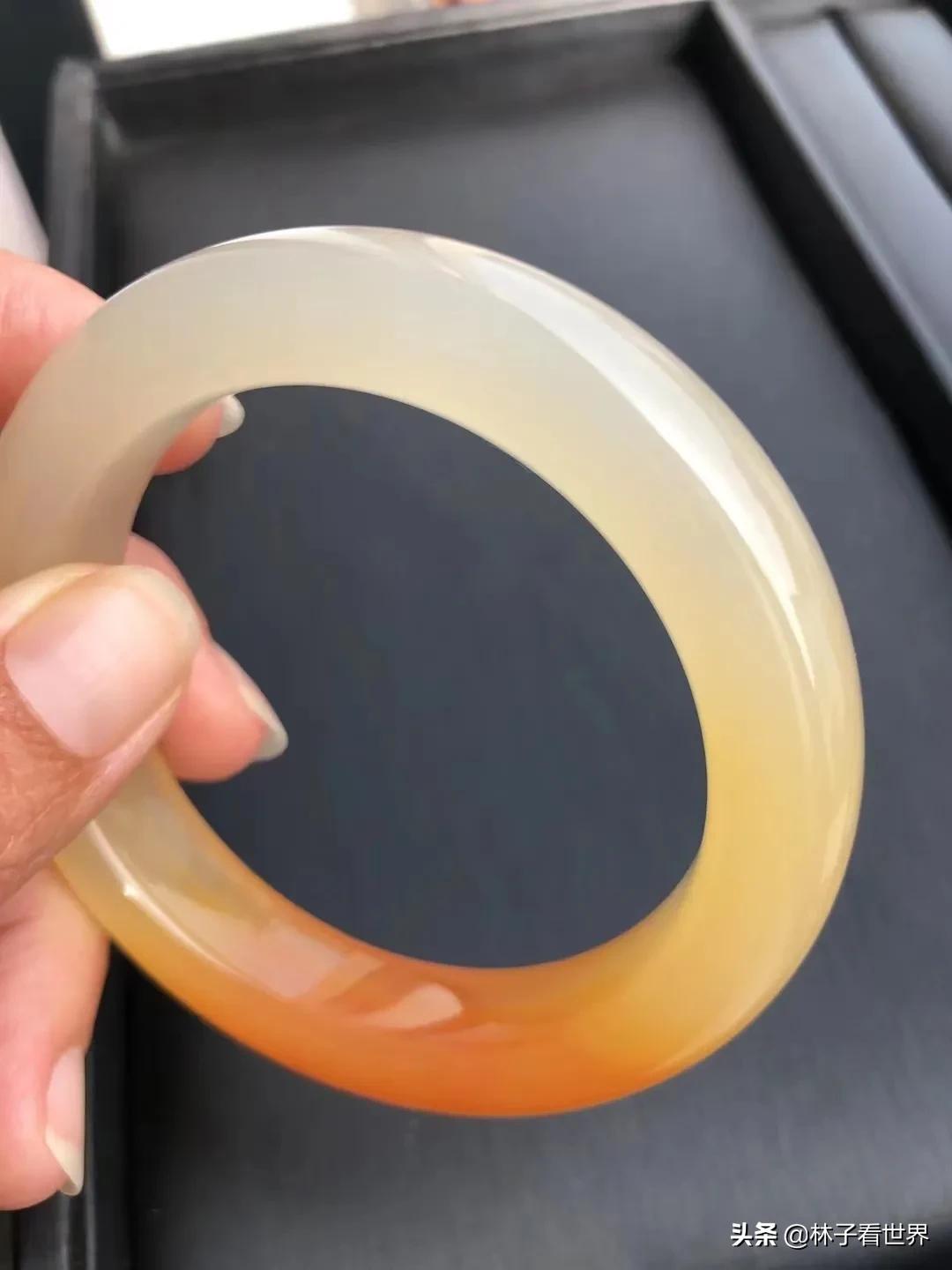 云南黄龙玉手镯,七彩黄龙玉手镯