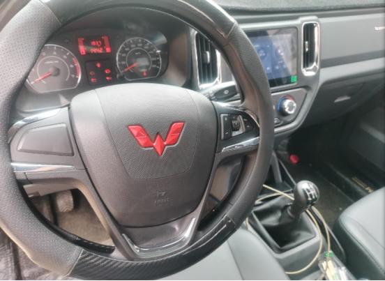 五菱征途创业版本,五菱途征2022新款车型