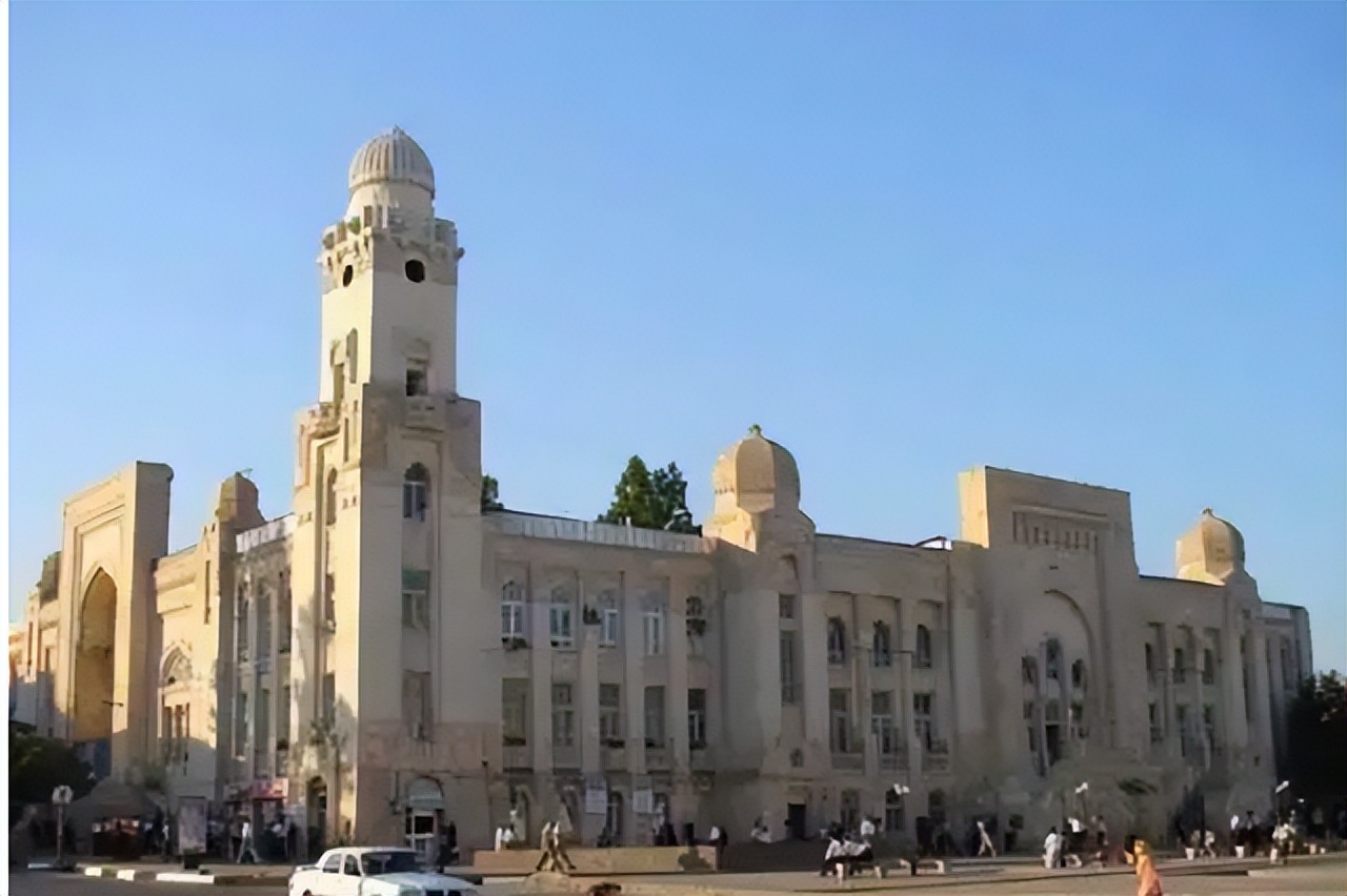 苏联解体后，阿塞拜疆重获独立，为何没有回归伊朗？