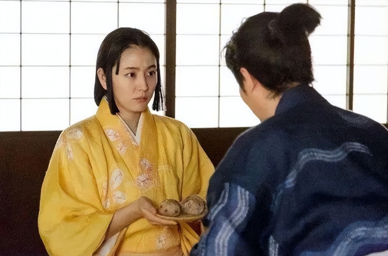 日本奇葩陋习“夜爬”,为了人口繁衍不择手段,上世纪才被废止