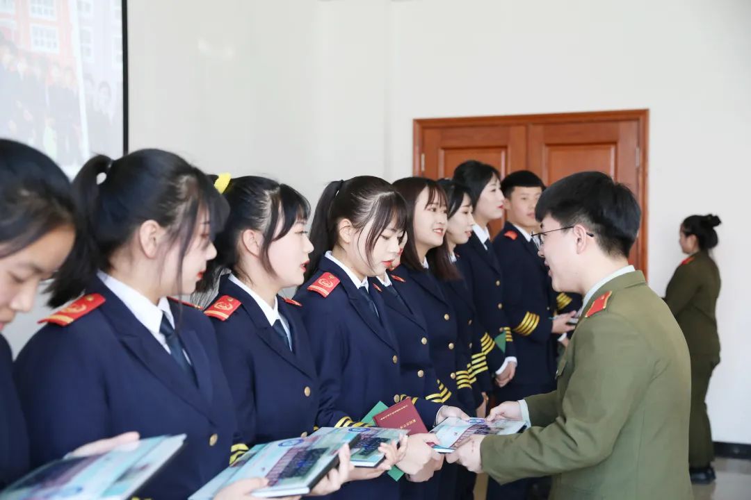 大连中港通关学校,大连中港通关学校位置