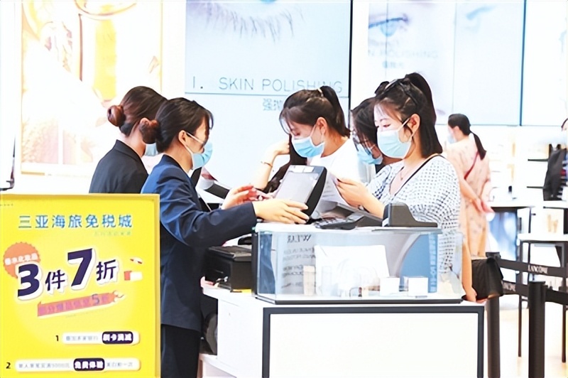 多举措促消费三亚掀起新一轮免税购物热潮