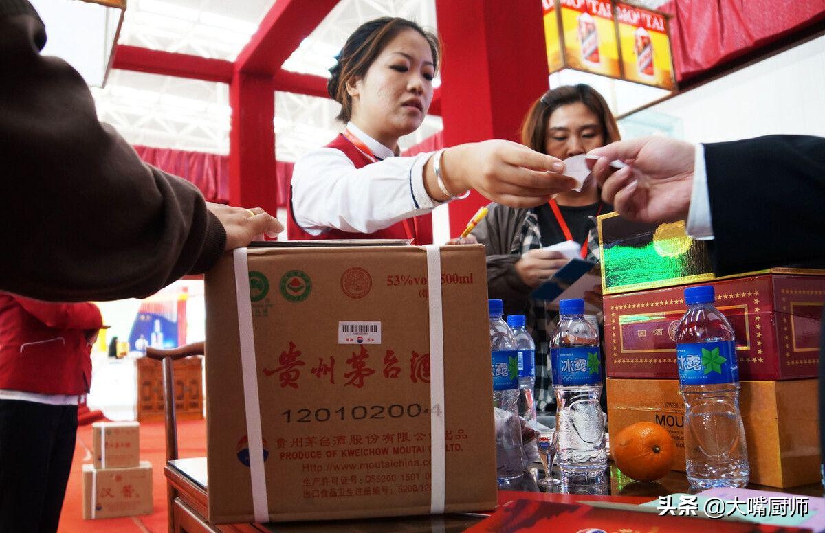 为什么白酒在网上卖那么便宜,最近网上卖的白酒怎么便宜了