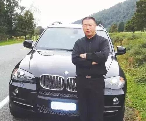 亿万富豪情迷外甥女，后来两家家破人亡，他更是被剁成上百块