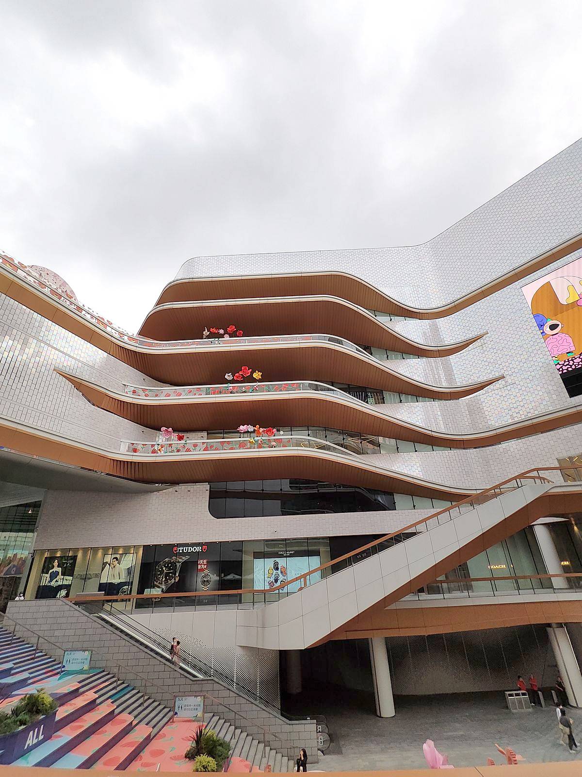 motorazr折叠屏第2代,motorazr2022折叠屏手机怎么样