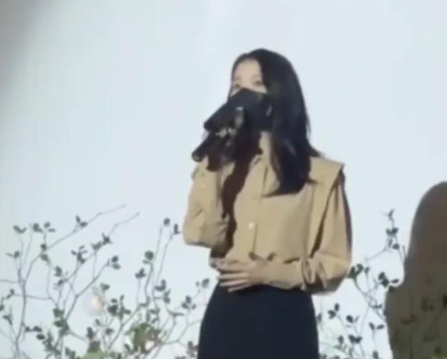 iu李钟硕先后发长文回应恋情,李钟硕iu谈恋爱多久了