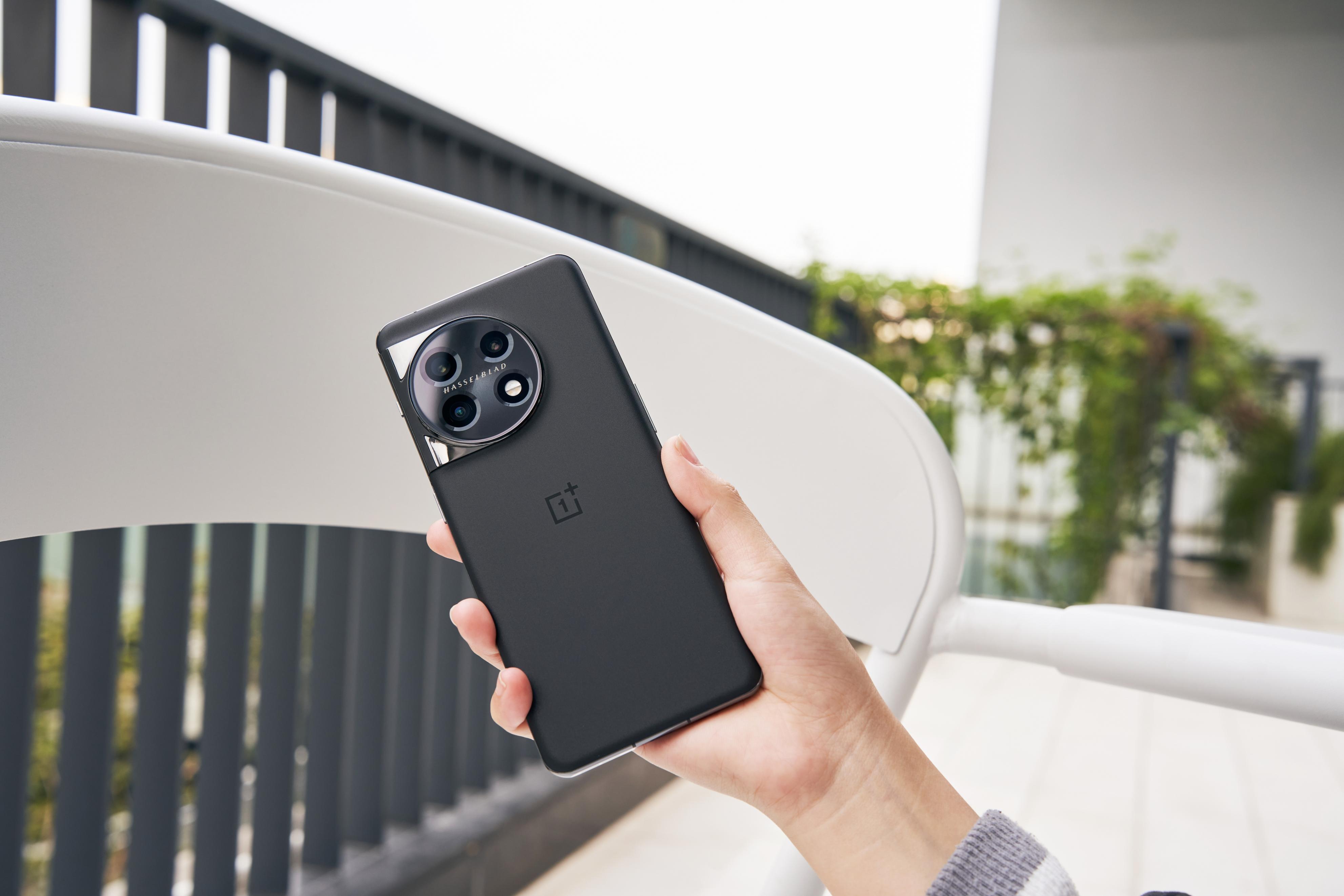 一加10pro和小米12pro哪个口碑好,华为一加小米三家手机入手对比