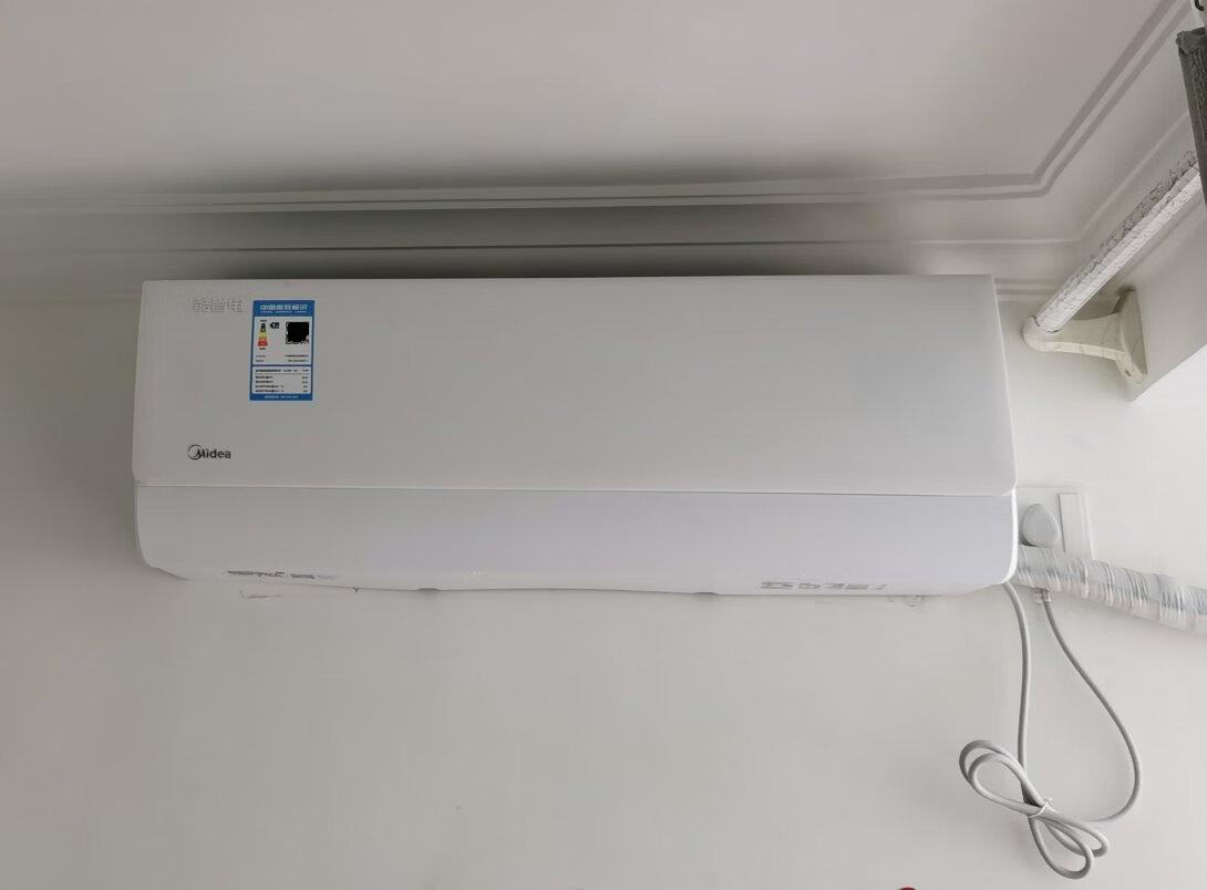 美的空调跟格力空调哪个售后好,格力空调好修还是美的空调好修