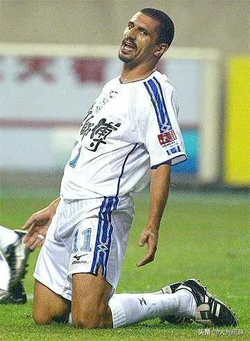 有人实力不足，有人水土不服，回忆津门足球的水货外援前锋,一