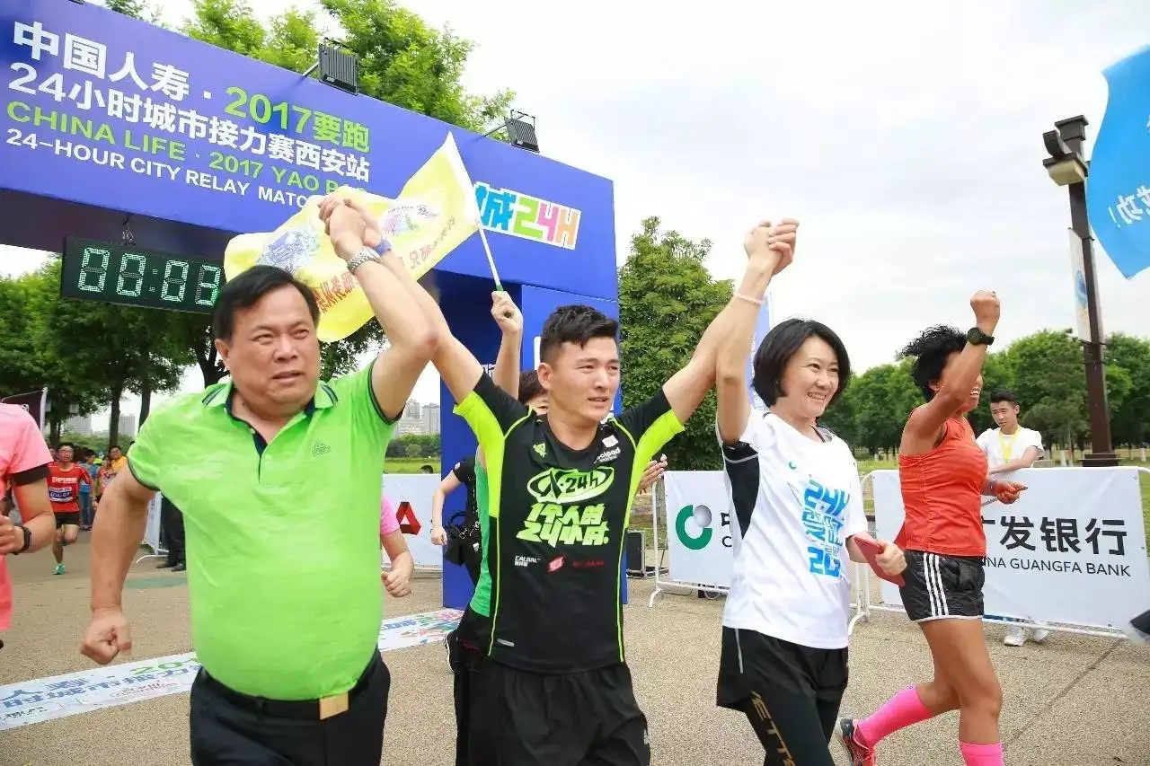 泉州丰泽又出“黑马”：蔡氏父子实控200亿帝国，80后家族累捐1亿