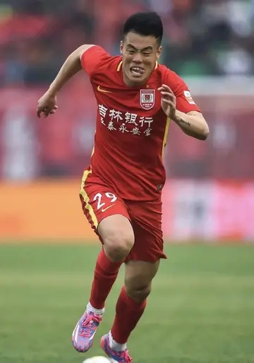 莱昂纳多亚泰进球,莱昂纳多山东泰山十佳球