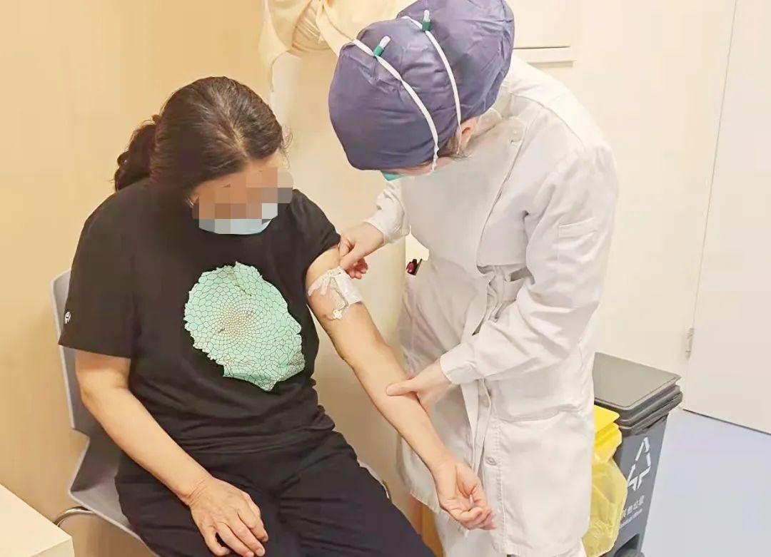 新龙泽院区开设中心静脉通路维护护理门诊