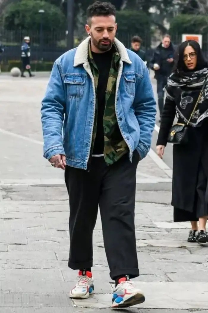 羊羔毛和羽绒服哪个耐穿,男士羊羔毛羽绒服