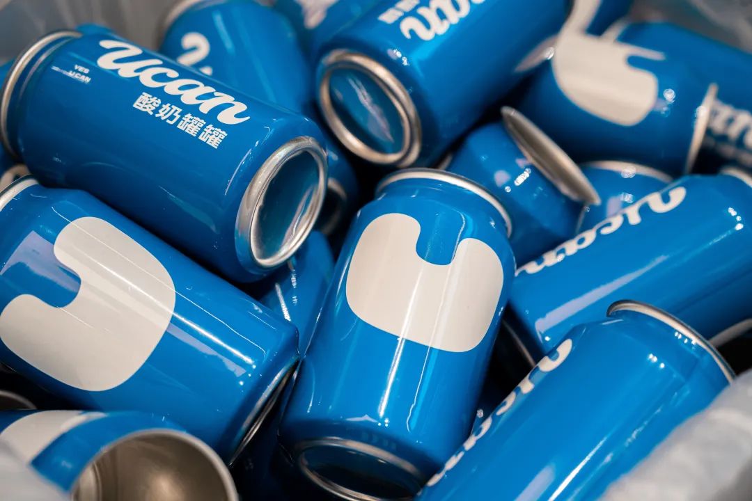 最高日营收超2万，“罐罐酸奶”走红上海，酸奶跑出新玩法？