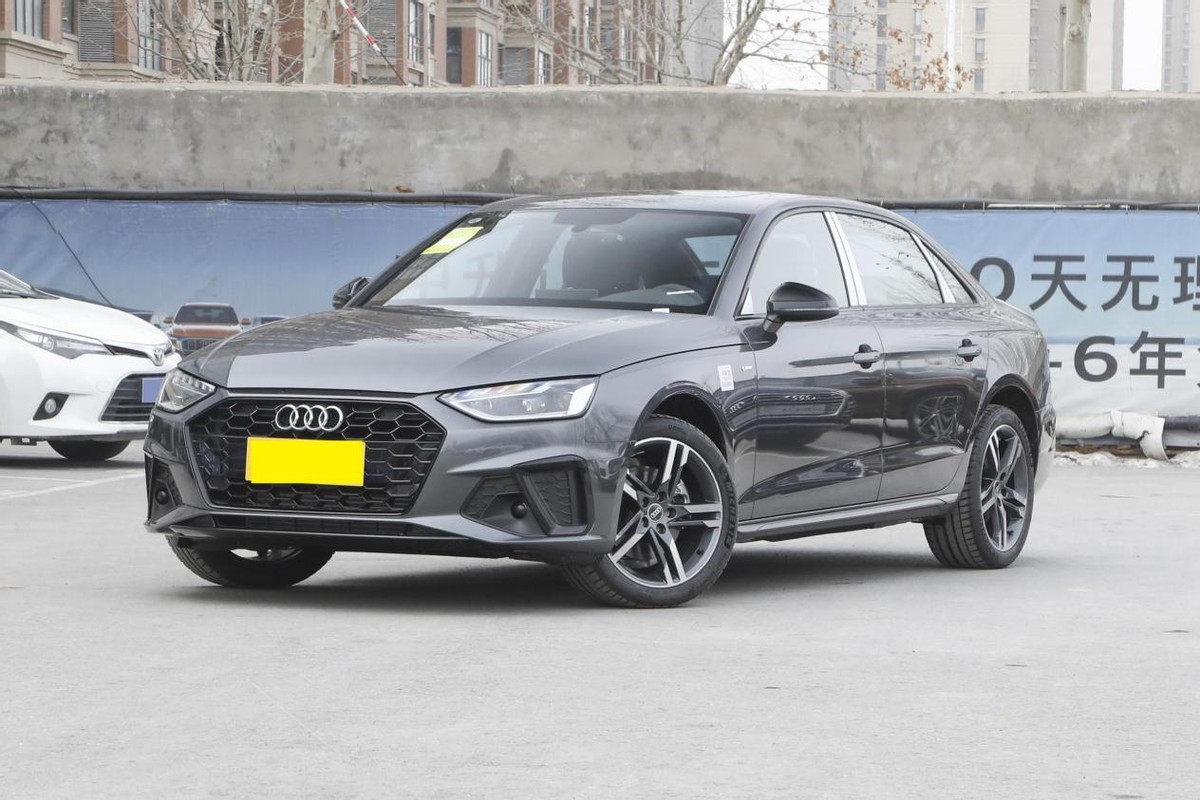 奥迪a4l2019款45tfsiquattro,轴距2.8米以上紧凑型