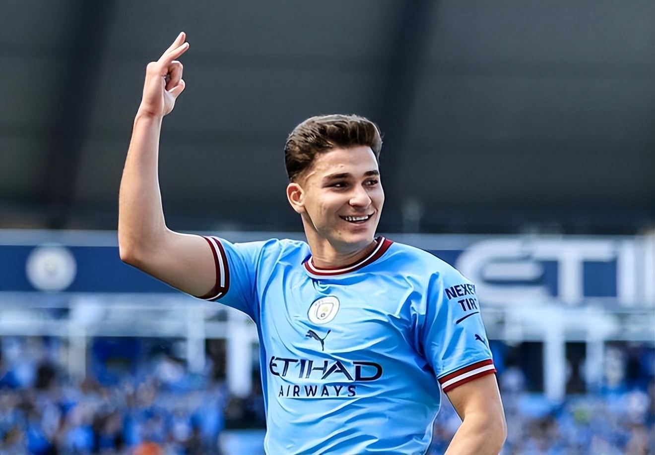 阿尔瓦雷斯梅西庆祝动作,梅西阿尔瓦雷斯配得上获全场最佳