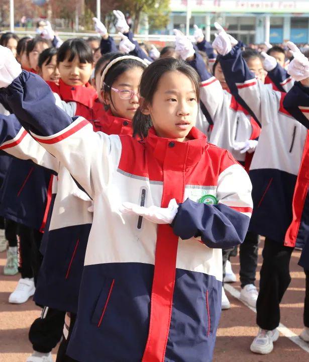 信阳市羊山外国语小学视频,信阳市羊山外国语小学分校