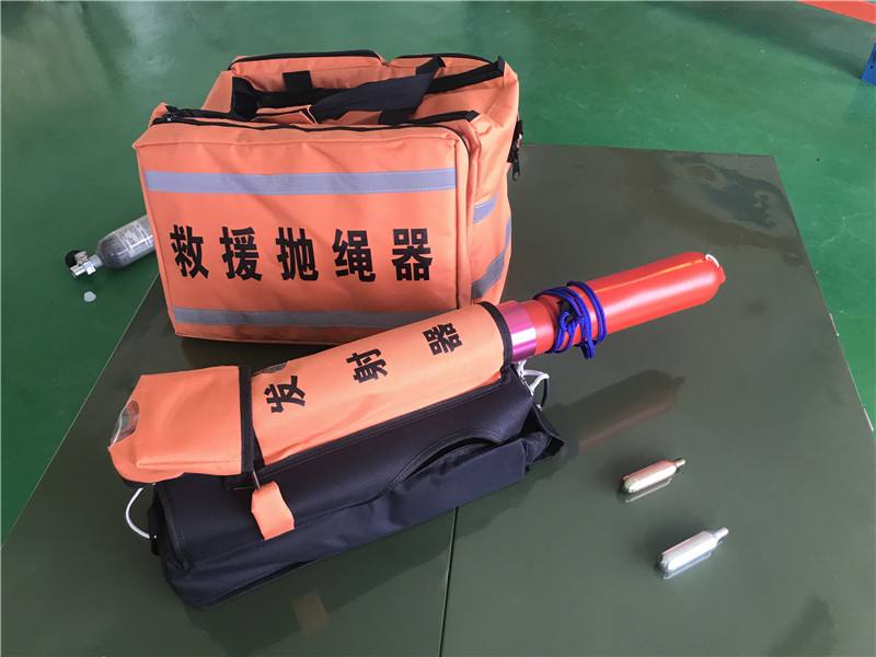 承德巨大岩石千年古塔,河北承德巨石上悬立两座古庙