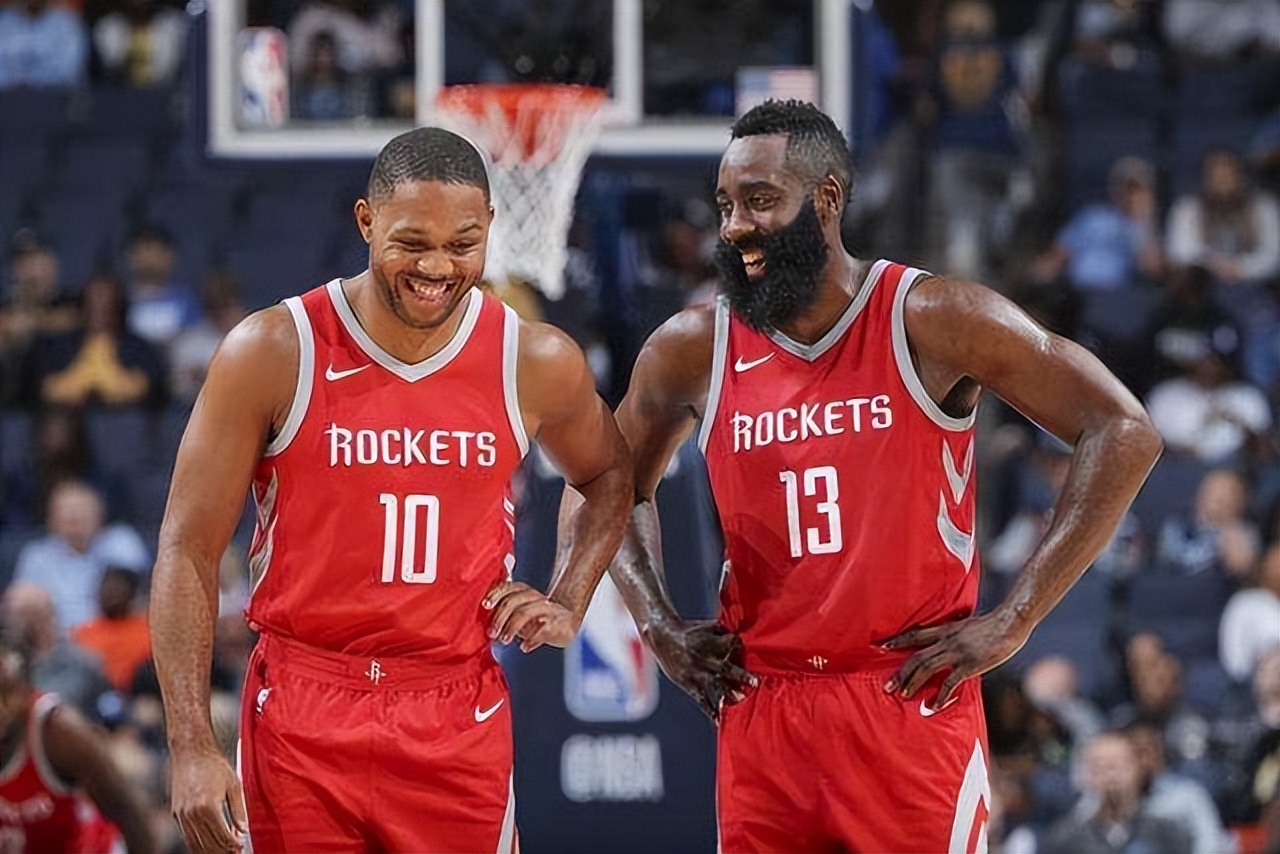 哈登承诺为火箭带来总冠军,曝哈登正在考虑休赛期重返火箭