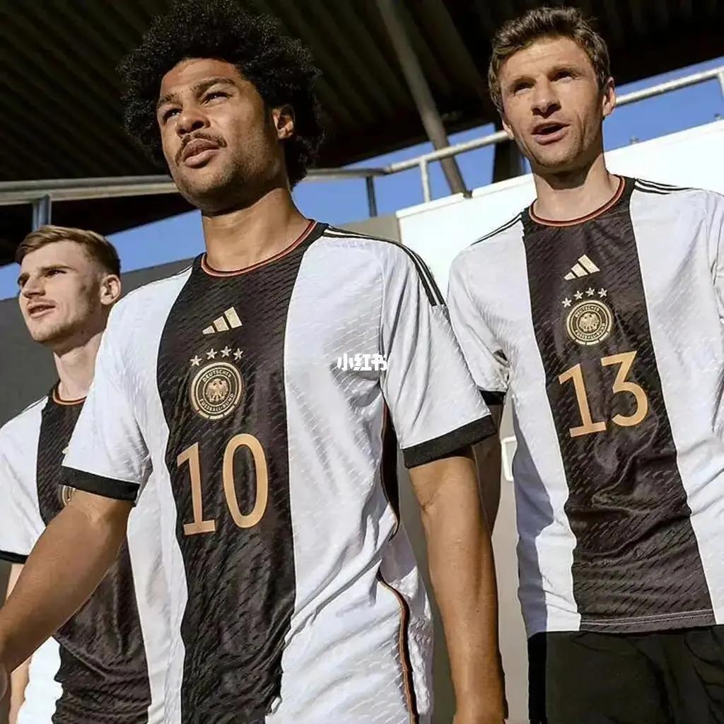足球比赛穿什么颜色的球衣,2022世界杯公认最漂亮球衣
