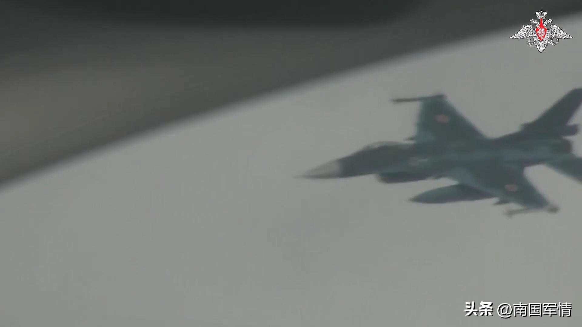日本自卫队巡航视频,中俄两军在日本海等上空战略巡航