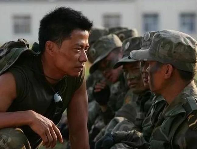 为什么《士兵突击》是“预言”神剧？看看导演选角技术，就知道了