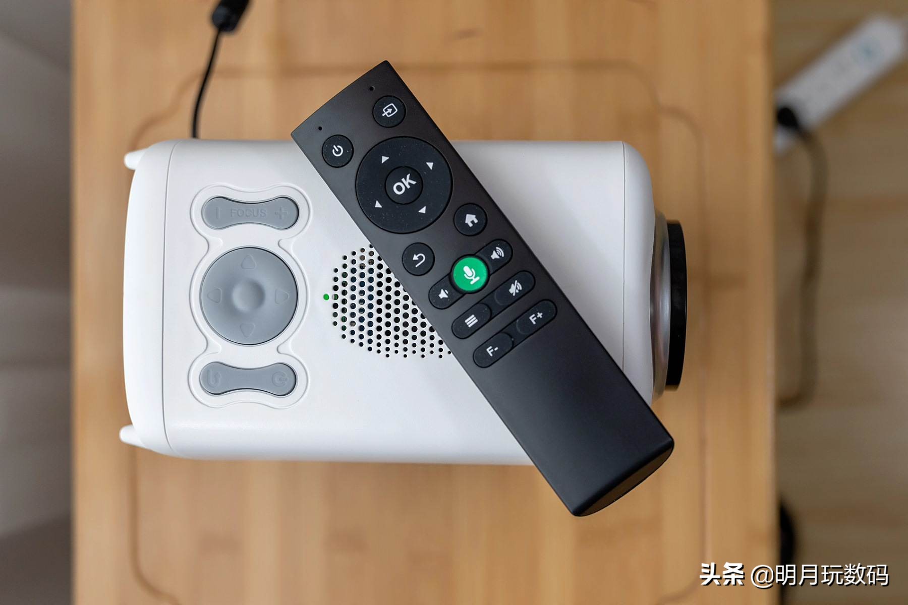 泰捷weboxt1投影仪和t1s怎么选,泰捷投影t1s缺点