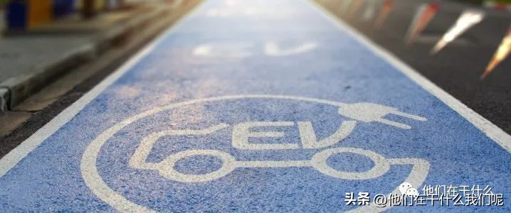 马斯克呼吁美联储降息的原因,马斯克谈加息