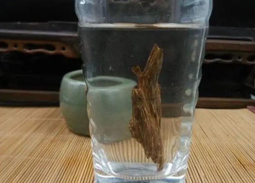 沉香手串保养的6种方法视频讲解,沉香到底需不需要盘串